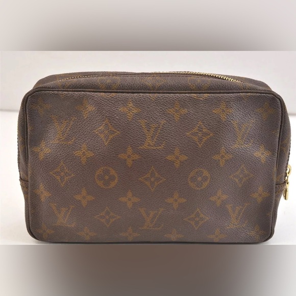 Authentic Louis Vuitton Trousse Toilette 23 - Picture 5 of 11